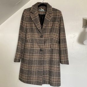 Beautiful coat very nice to wear with any outfit